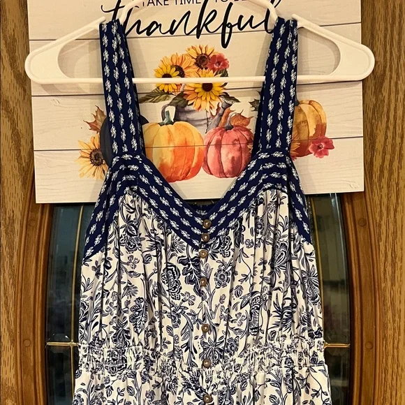 Knox Rose Blue and White Floral Dress - Picture 4 of 4